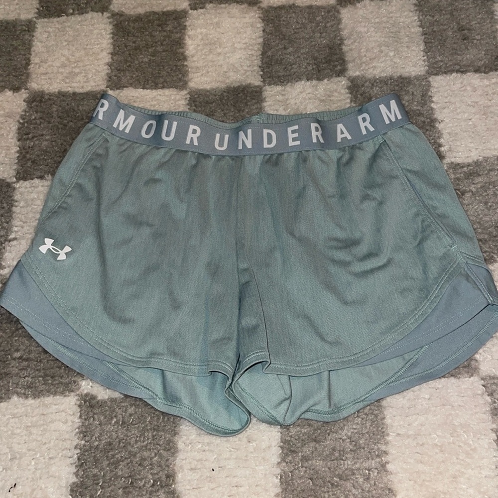 Under armor shorts size medium
